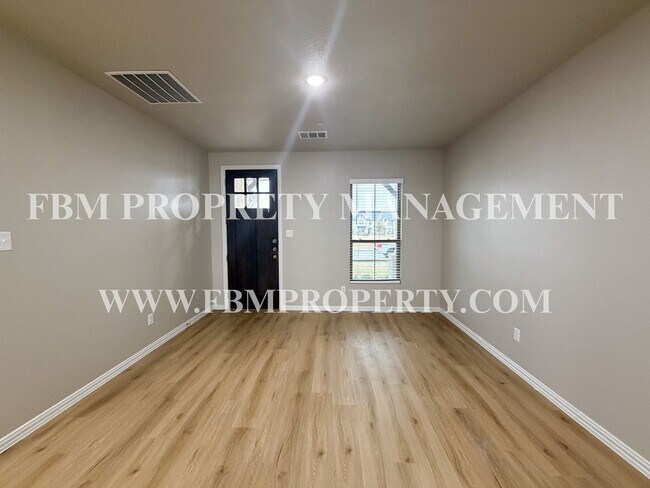 Foto del edificio - 432 Restoration Rd