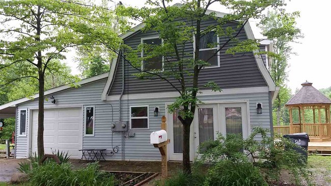 Building Photo - 6755 Boyer Dr