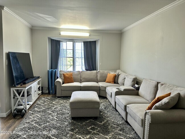 Foto del edificio - 8 Briarwood Way