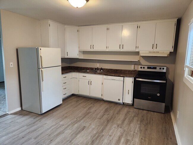 Foto del edificio - 2402 E Washington St