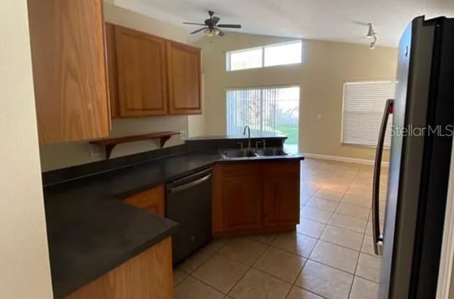 Foto del edificio - 14743 Kristenright Ln