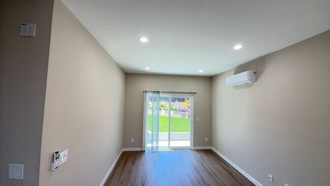 Building Photo - 4828 Curry Dr