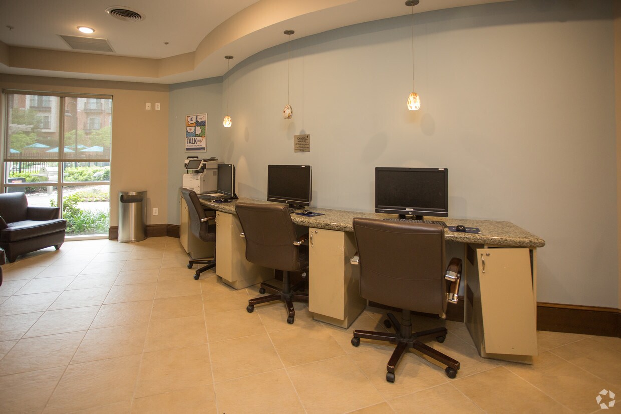 Foto principal - Camden College Park