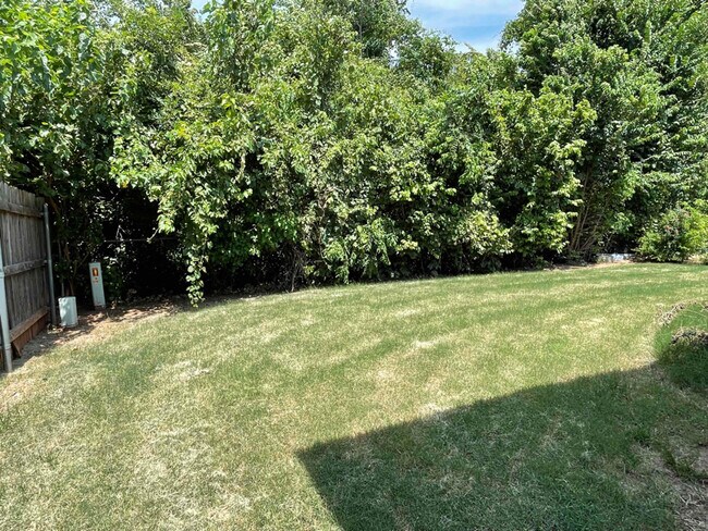 Foto del edificio - 773 Kingsgate Rd