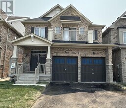 Building Photo - 37 Royal Fern Cres