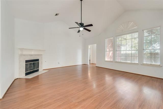 Foto del edificio - 10911 Robincreek Ln