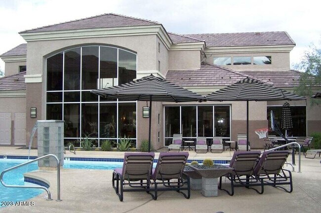 Foto del edificio - 18416 N Cave Creek Rd