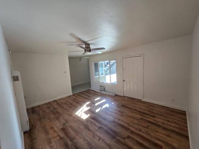 Building Photo - 11820 Hart St