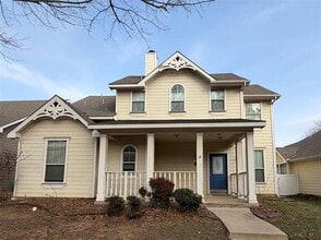 Building Photo - 1026 Elm Dr