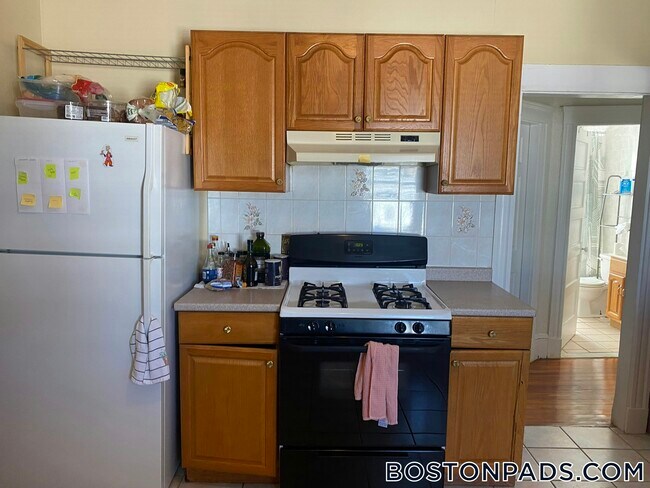 Building Photo - 49 Conwell Ave