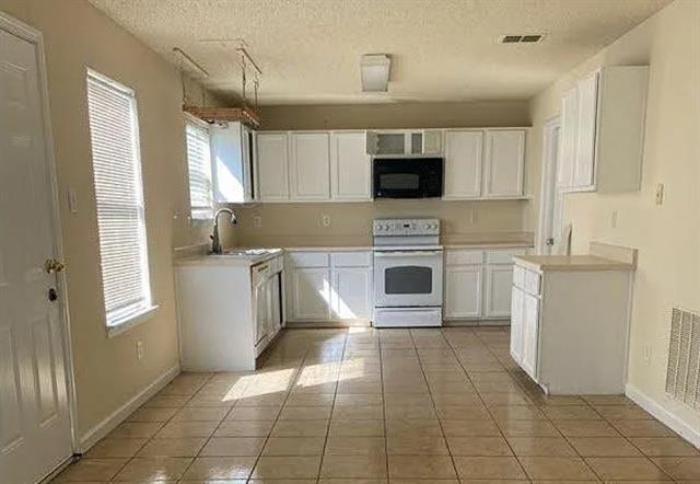 Building Photo - 3418 Westview Dr