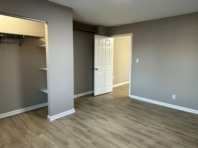 Photo - 1338-40 Barth Apartment