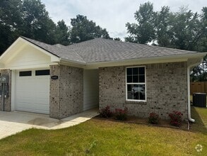 Building Photo - 8445 Garrett Dr