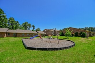 Building Photo - 400 Pine Burr Ln
