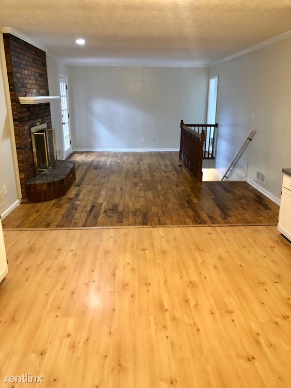 Building Photo - 4 br, 3 bath House - 7002 Green Spring Dr