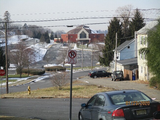 Foto del edificio - 300 Seitz St