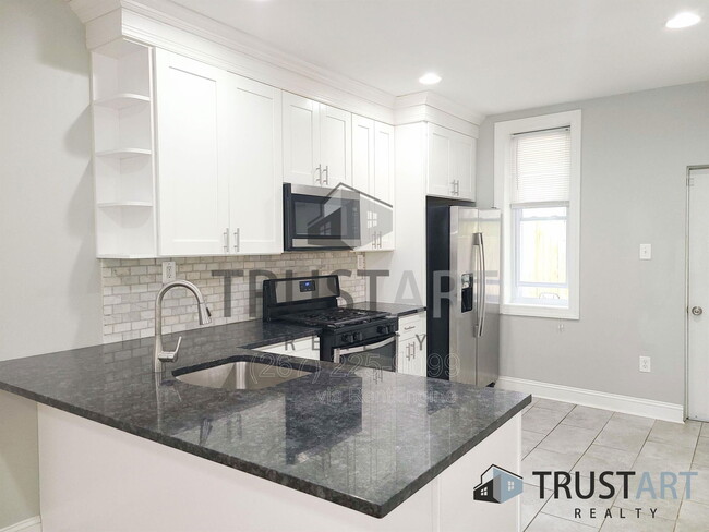 Foto del edificio - 1638 N Newkirk St