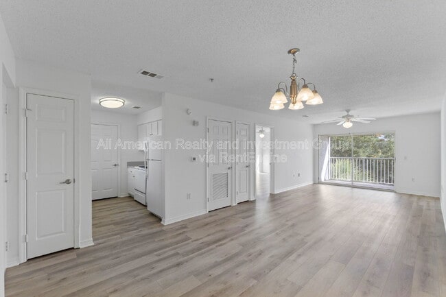 Building Photo - 4276 Calinda Ln