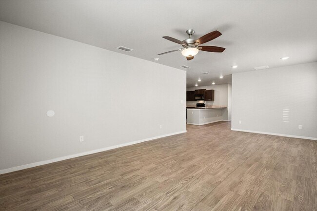 Foto del edificio - Bell Farms - 14415