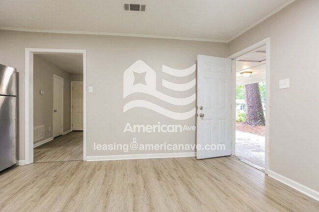 Foto del edificio - 9601 Comstock Rd