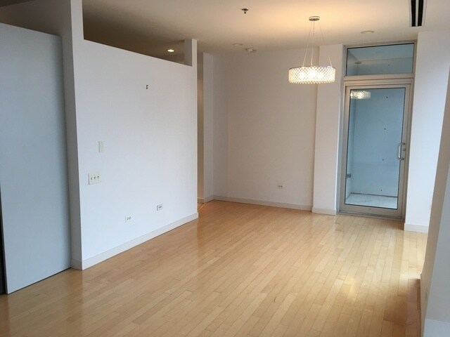 Foto del edificio - 510 W Erie St