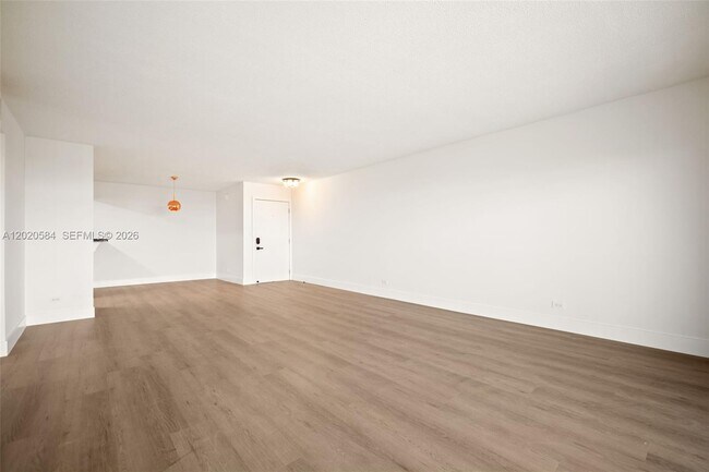 Building Photo - 8107 SW 72nd Ave