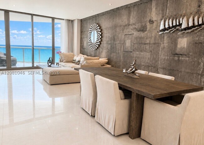 Foto del edificio - 17121 Collins Ave