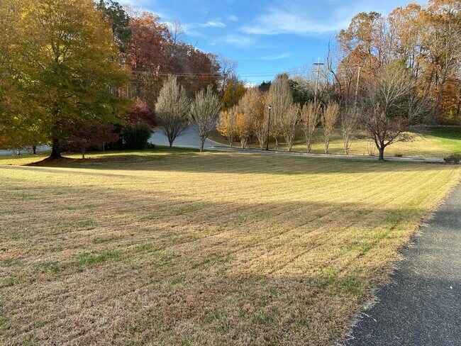 Building Photo - 100 Beacon Hill Pl
