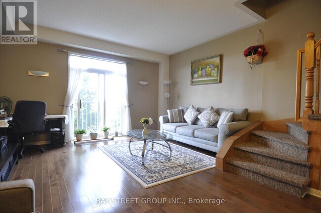 Photo du bâtiment - 280-280 Hillcrest Ave