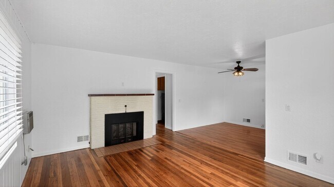 Foto del edificio - 1155 18th St NE