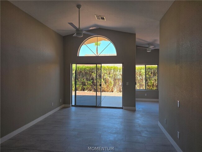 Building Photo - 1193 Pawnee Dr
