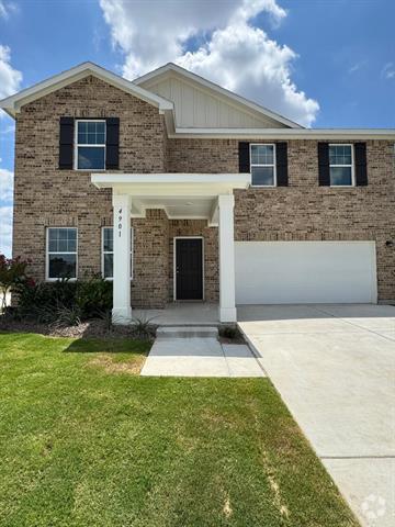 Building Photo - 4901 Mccoy Dr