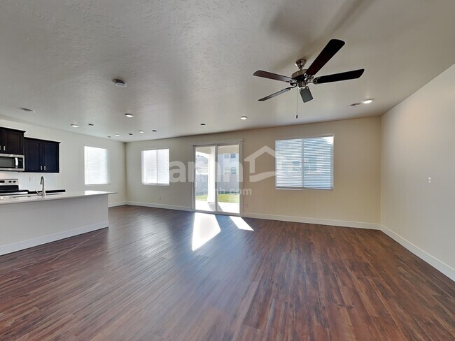 Foto del edificio - 6683 W Achievement St