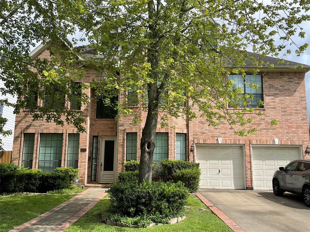 4608 Locust St, Bellaire, TX 77401 House for Rent in Bellaire, TX