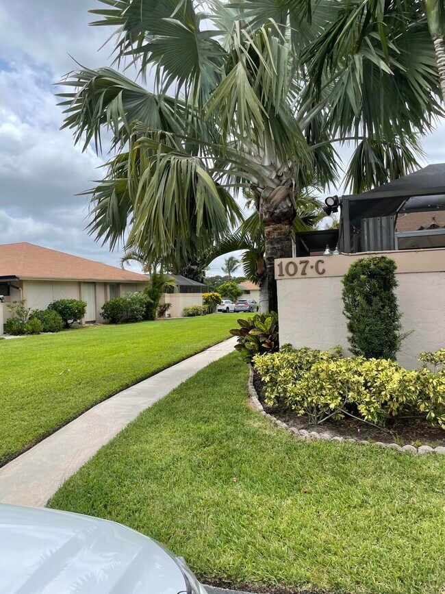 Building Photo - 107  Bent Arrow Drive D Jupiter Fl 33458