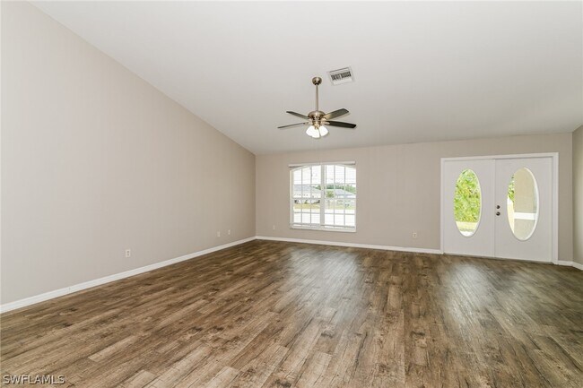 Building Photo - 123 Blackstone Dr