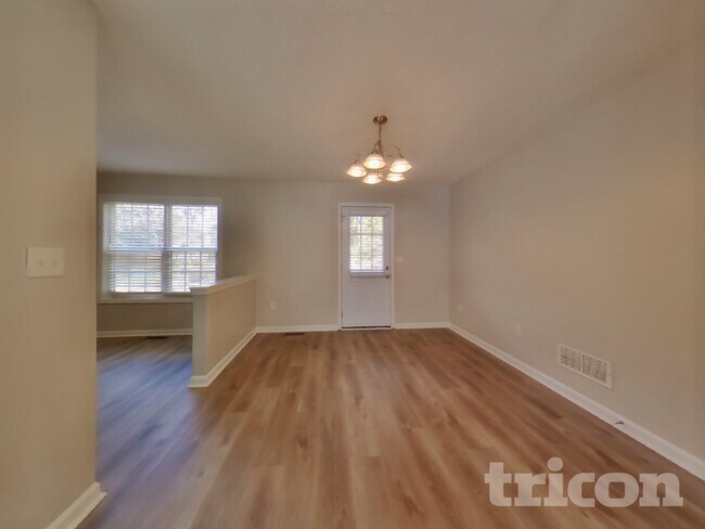 Foto del edificio - 228 S Red Oak Way