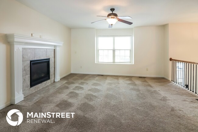 Building Photo - 421 Sunflower Dr