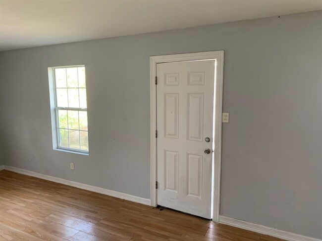Foto del edificio - 6908 Larkstone St