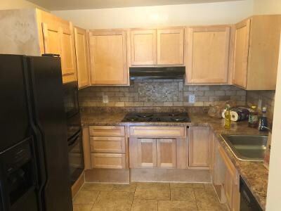 Foto del edificio - 1324 St James Ct