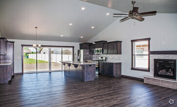Building Photo - 6736 W Buffalo Grass