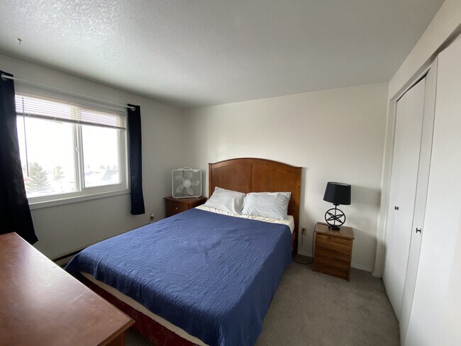 Foto del edificio - 1422 9th W Ave