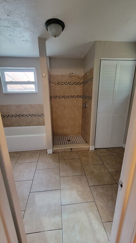 Foto principal - 4200 2nd Ave N