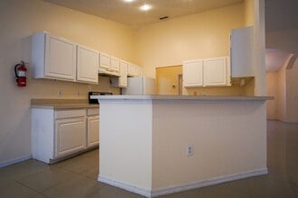 Building Photo - 5434 Loma Vista Loop
