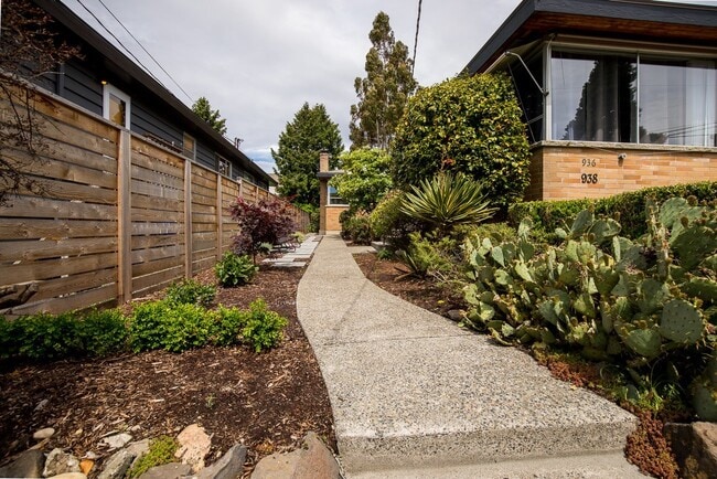 Photo - 3 bedroom 2 bath Townhome