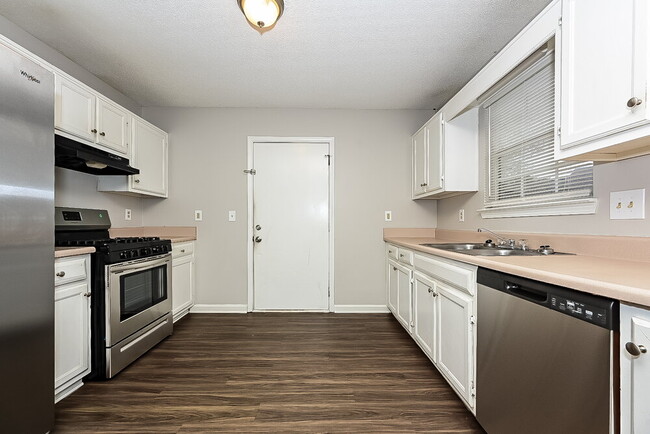 Building Photo - 236 Brandon Ridge Cir