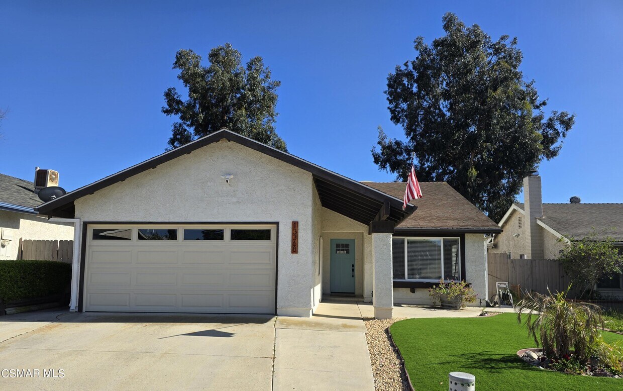 Primary Photo - 13368 E Quail Summit Rd