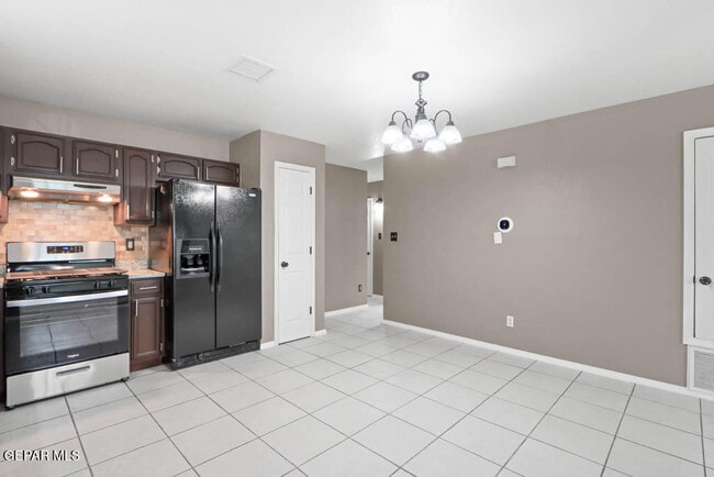 Building Photo - 12555 Flora Alba Dr