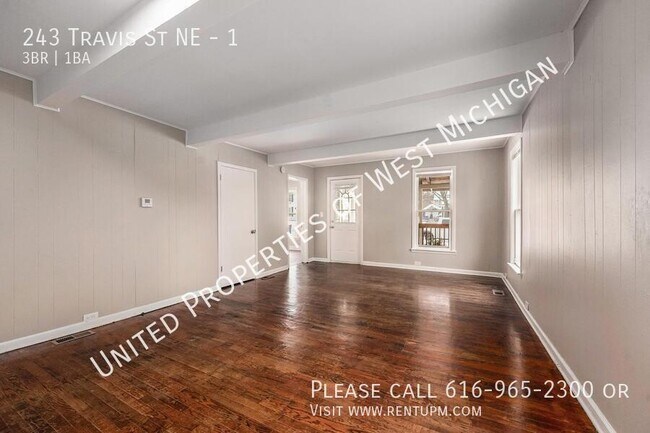 Foto del edificio - 243 Travis St NE
