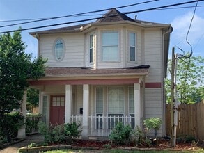 Building Photo - 919 Fisher St